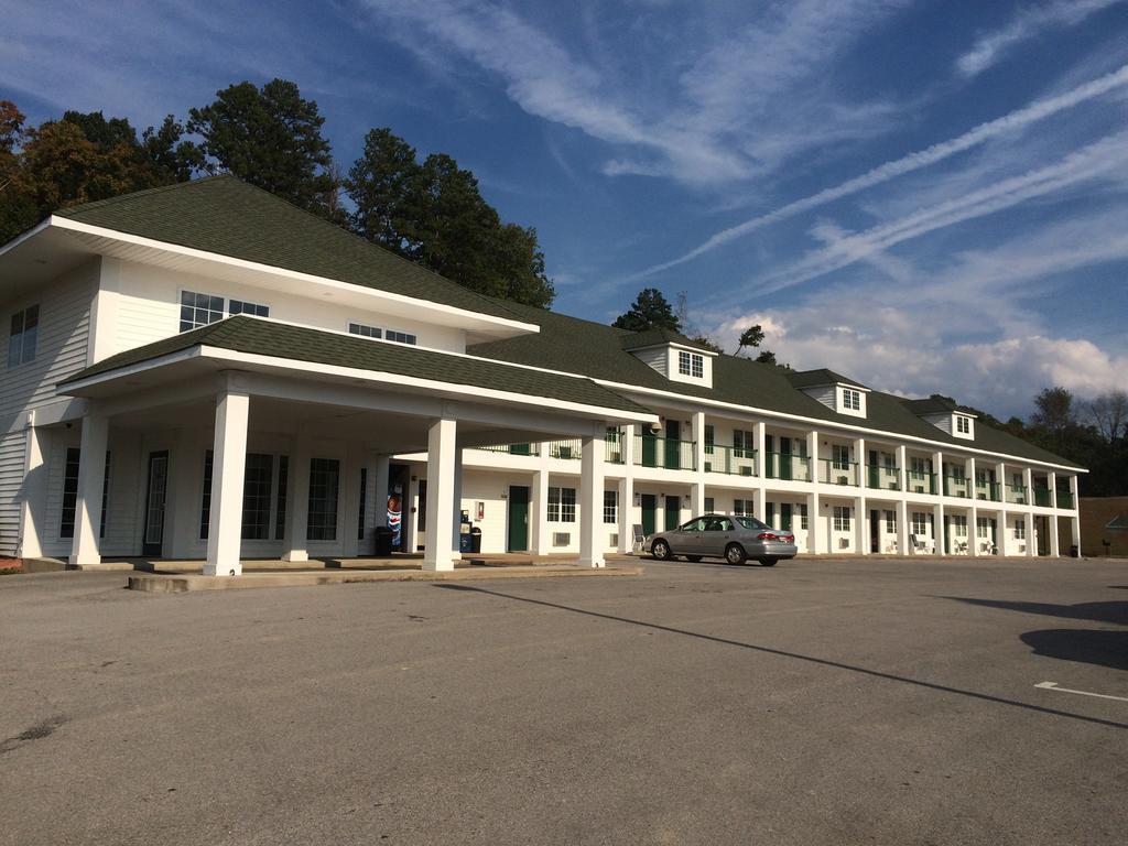 Hurricane Inn Waynesboro Екстериор снимка