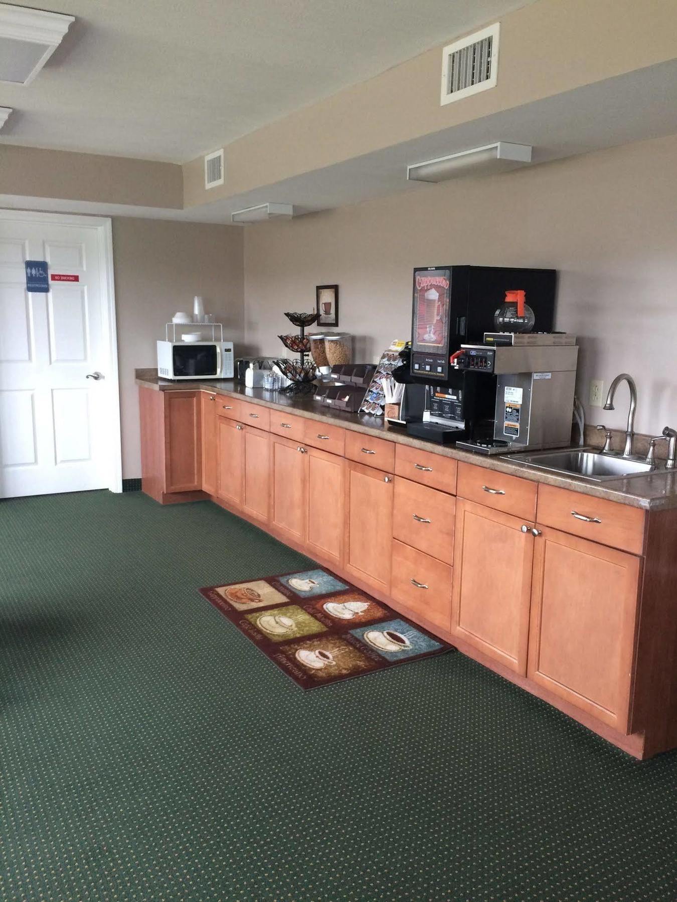 Hurricane Inn Waynesboro Екстериор снимка